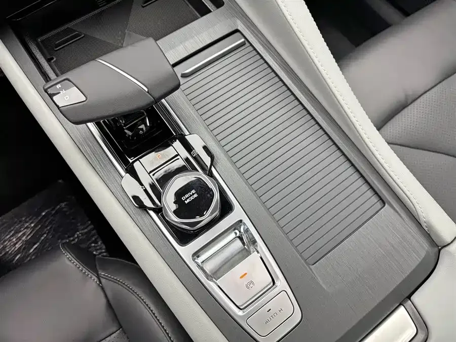 Changan CS75PLUS Changan CS75PLUS 2026 Smart Champion Edition 1.5T New Blue Whale Intelligent Navigation Model 2026 — миниатюра 5