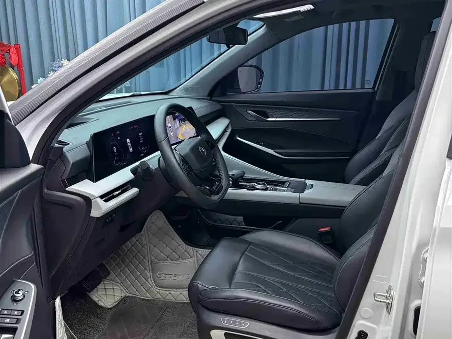 Changan CS75PLUS Changan CS75PLUS 2024 Third Generation Champion Edition 2.0T Intelligent Driving Powerful Engine 2024 — миниатюра 4