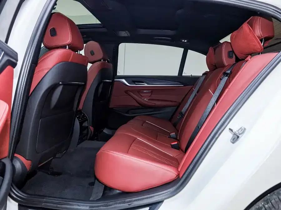 BMW 5 Series BMW 5 Series 2023 530Li Leading M Sport Package 2023 — миниатюра 5