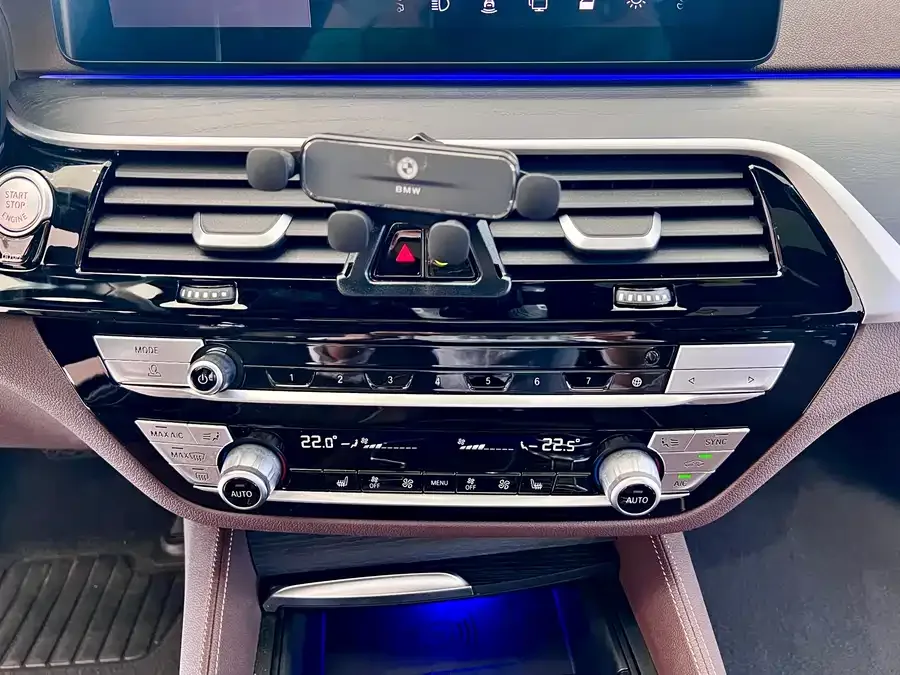 BMW 5 Series BMW 5 Series 2023 530Li Leading M Sport Package 2023 — миниатюра 5