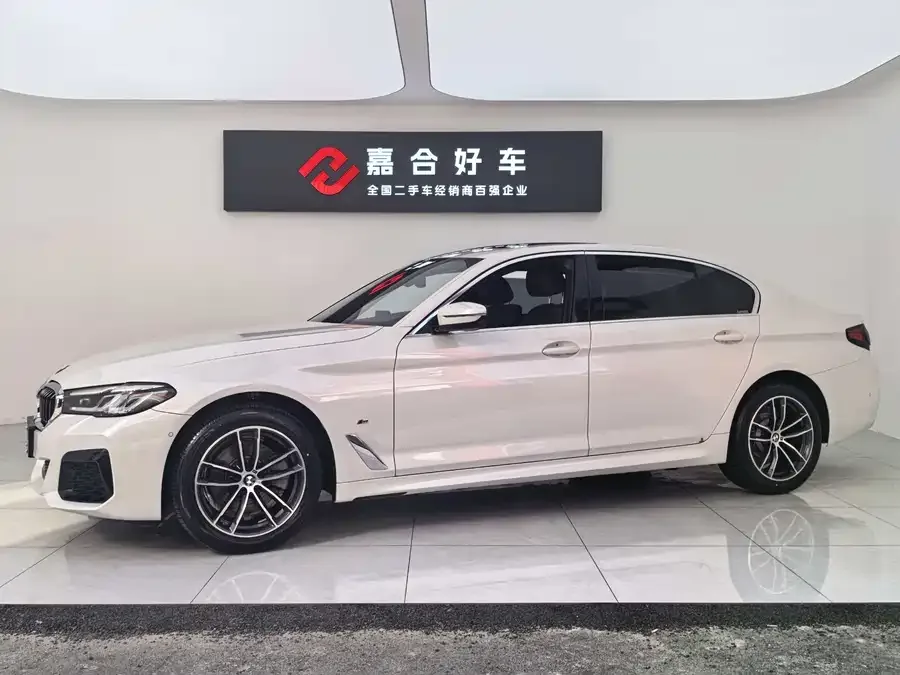 BMW 5 Series BMW 5 Series 2022 facelift 525Li M sports package 2024 — миниатюра 4