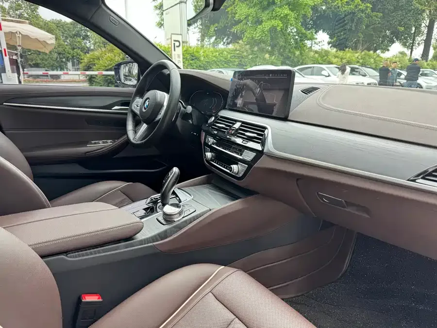 BMW 5 Series BMW 5 Series 2023 530Li Leading M Sport Package 2023 — миниатюра 4