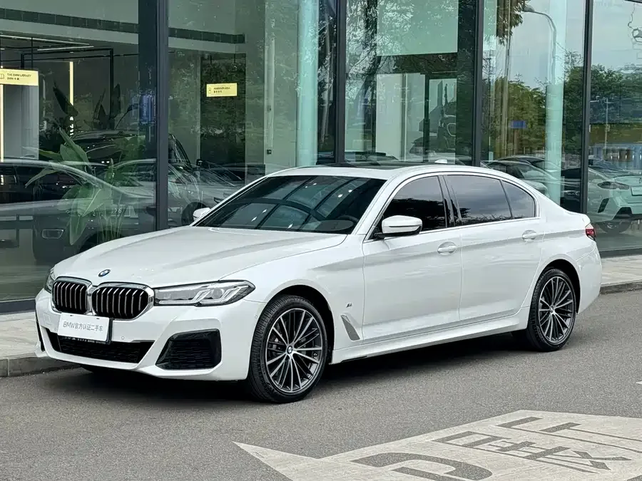 BMW 5 Series 2023
