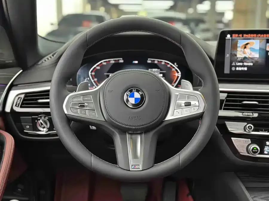 BMW 5 Series BMW 5 Series 2023 530Li Exclusive M Sport Package 2023 — миниатюра 3