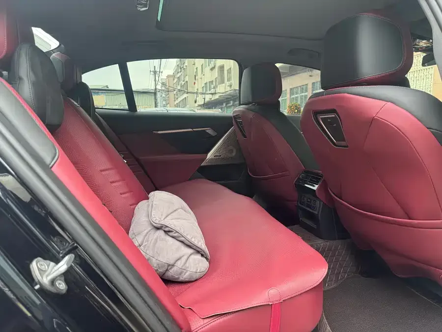 BMW 5 Series BMW 5 Series 2025 530Li Exclusive M Sport Package 2024 — миниатюра 3