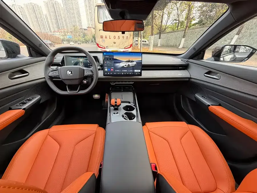 Changan UNI-V Changan UNI-V 2025 third-generation 2.0T JinQing model 2026 — миниатюра 5