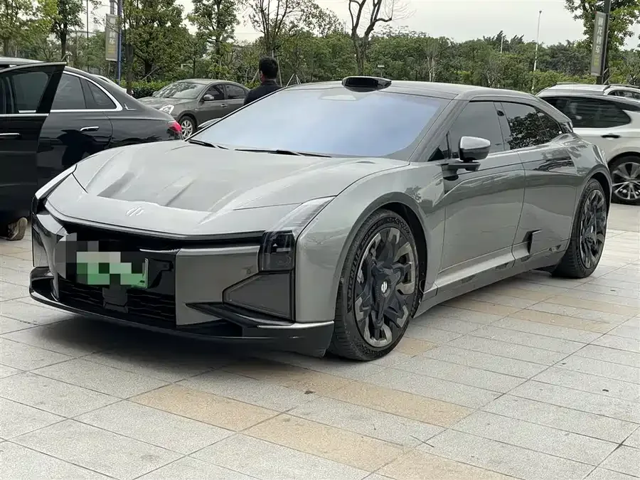 HiPhi Z 2023