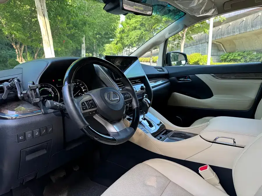 Toyota Crown Vellfire Vellfire 2023 Crown Hybrid 2.5L HV Premium Edition 2023 — миниатюра 2