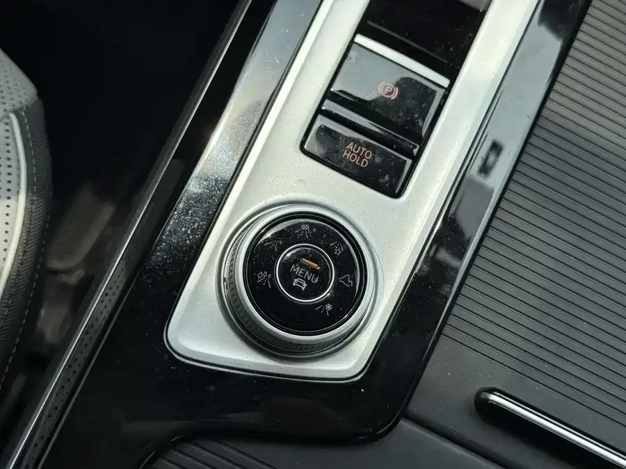 Volkswagen Tavendor 2023 Lanxun 380TSI 4WD R-Line Touring Edition 2023 — миниатюра 4
