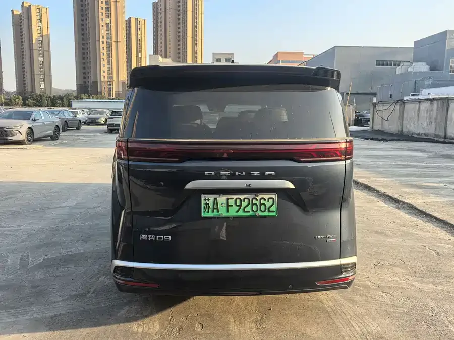 BYD D9 Denza D9 2025 DM-i Intelligent Driving Edition 1020 Four-Wheel Drive Flagship Model 2025 — миниатюра 5
