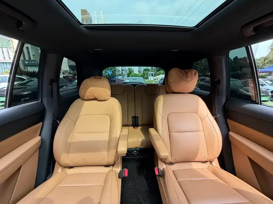 Li Xiang One Ideal ONE 2021 extended range 6-seater version 2023 — миниатюра 3