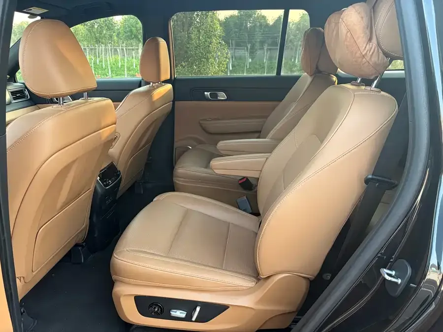 Li Xiang One Ideal ONE 2021 extended range 6-seater version 2022 — миниатюра 3