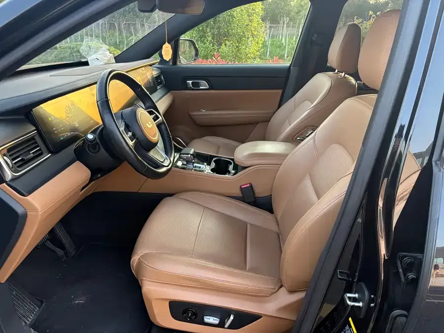 Li Xiang One Ideal ONE 2021 extended range 6-seater version 2022 — миниатюра 5