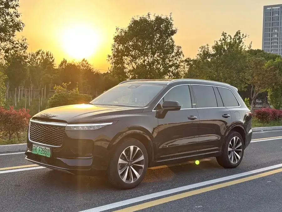 Li Xiang One 2022