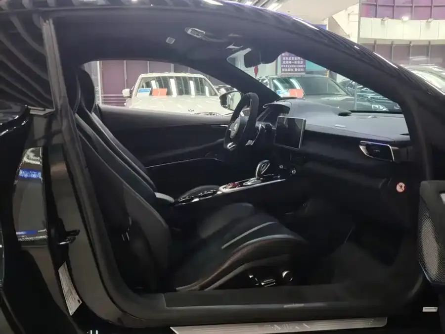 Lotus EMIRA EMIRA 2021 2.0T DCT First Edition 2025 — миниатюра 3