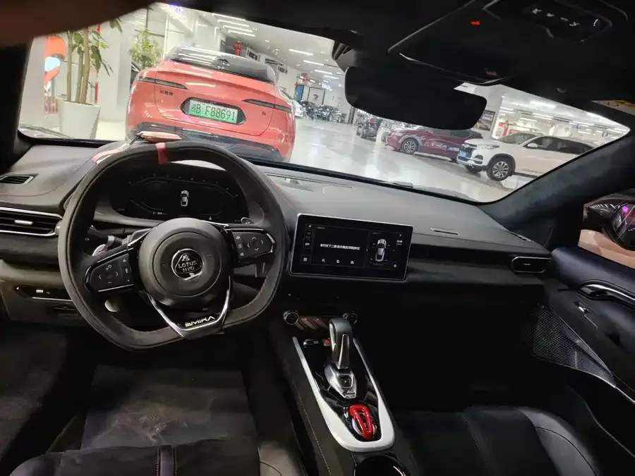 Lotus EMIRA EMIRA 2021 2.0T DCT First Edition 2025 — миниатюра 5