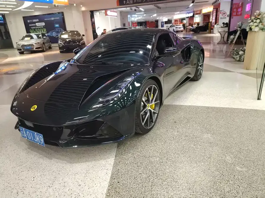 Lotus EMIRA 2025