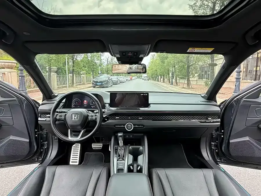 Honda Accord Accord 2023 260TURBO Flagship Edition 2023 — миниатюра 5