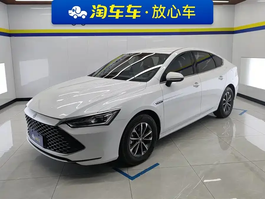 BYD Qin PLUS Qin PLUS 2024 Honor Edition DM-i 55KM Leading Edition 2025 — фото 1, купить с доставкой в Москву
