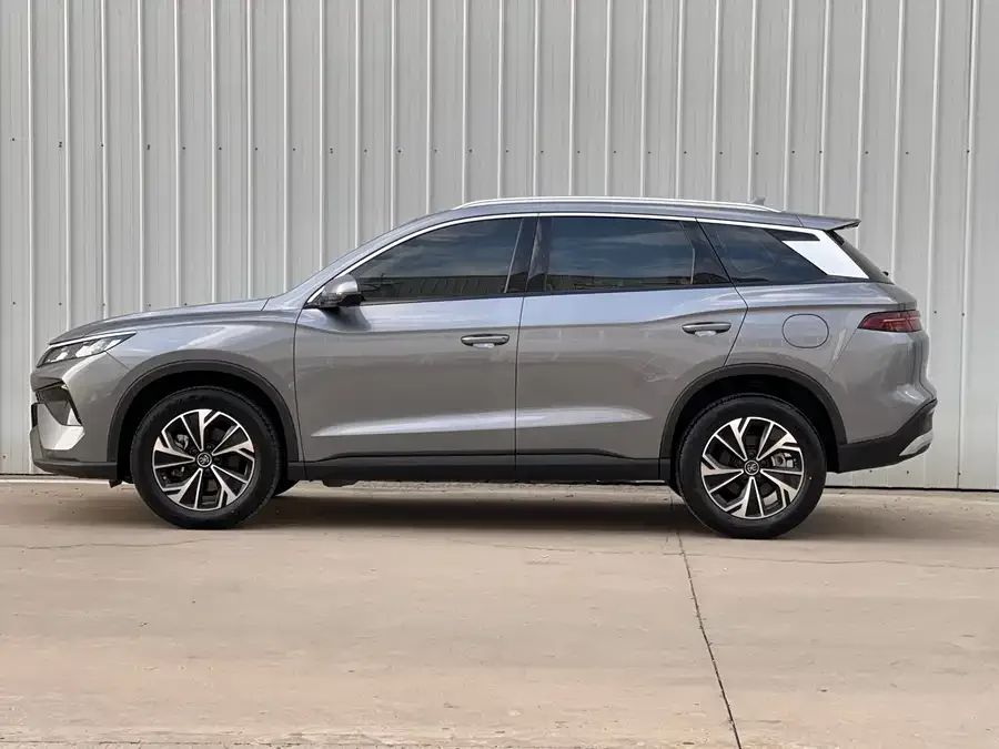 BYD Song Pro New Energy Song Pro New Energy 2025 Second Generation DM-i 75KM Beyond Edition 2025 — миниатюра 4