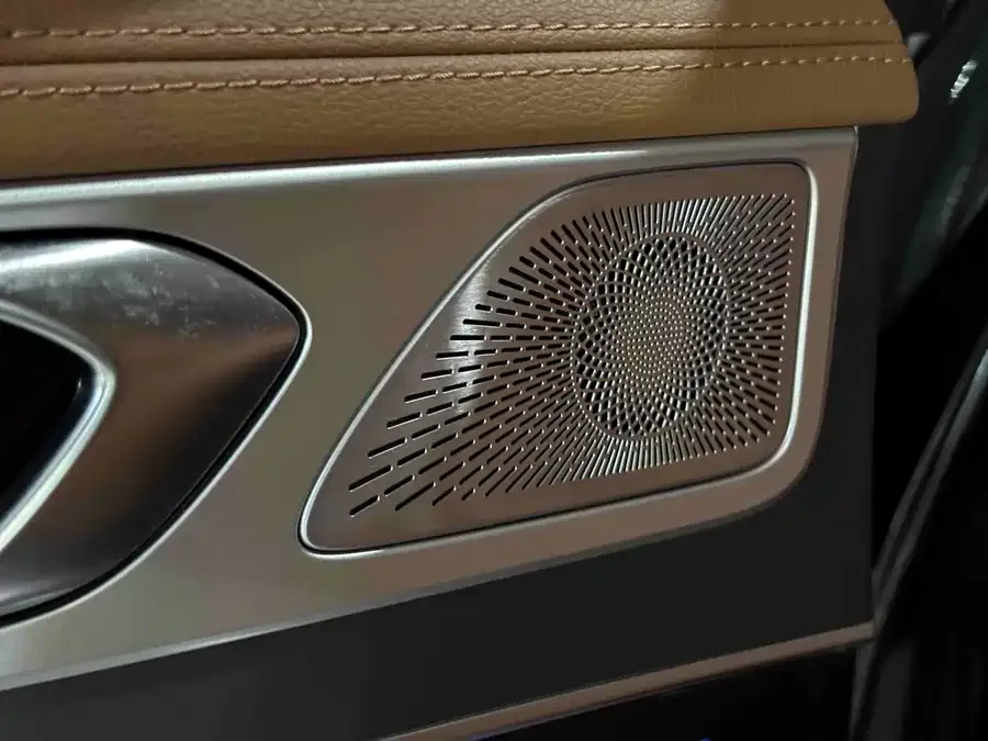 Hongqi H9 Hongqi H9 2024 2.0T Qichang Private Fashion Edition 2025 — миниатюра 4