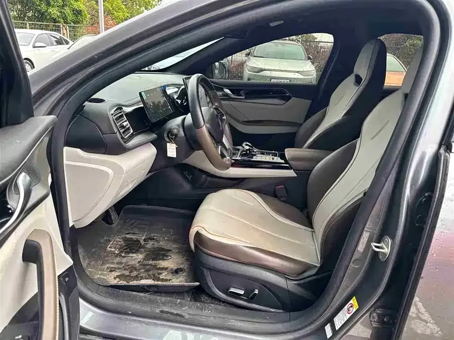 BYD Qin Plus Qin PLUS 2024 Honor Edition DM-i 120KM Excellence Edition 2024 — миниатюра 5