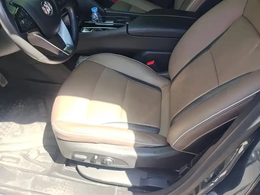 Buick Envision 2022 Angkeqi 652T 4WD flagship model 7 seats 2022 — миниатюра 3
