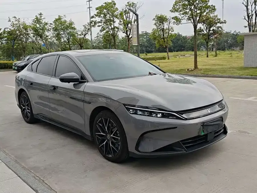 BYD Second-hand Han 2025 DM-i 125KM Premium Edition 2025 — миниатюра 3