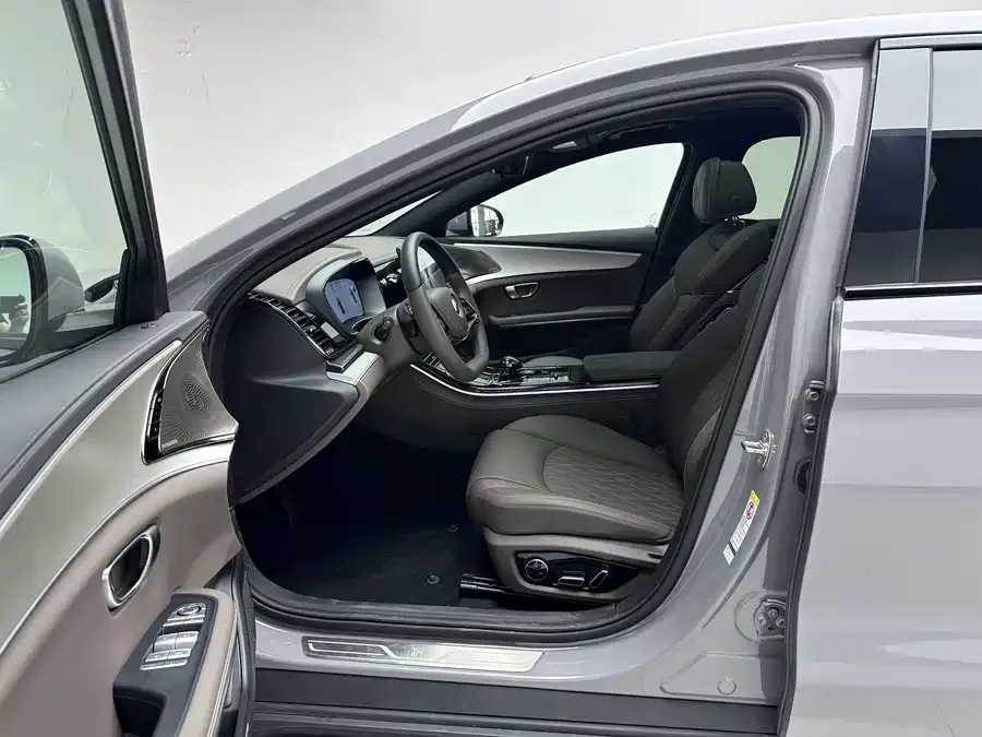 BYD Second-hand Han 2025 DM-i 125KM LiDAR Intelligent Driving Model 2025 — миниатюра 3
