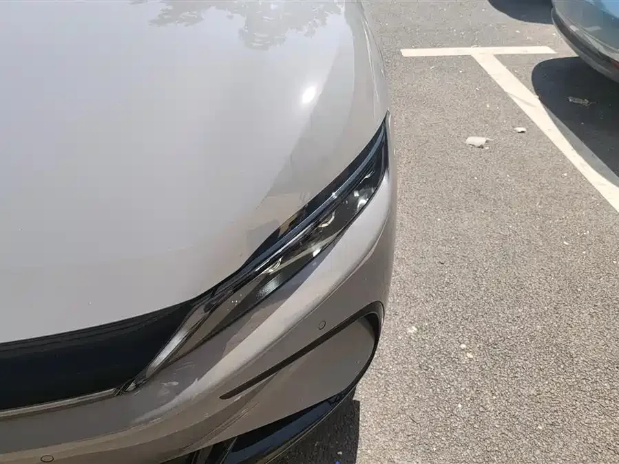 BYD Second-hand Han 2025 DM-i Intelligent Driving Edition 125KM Premium Edition 2025 — миниатюра 5