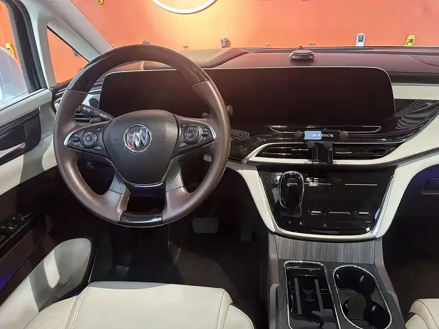Buick GL8 2022 ES Lu Zun 653T Exclusive model 2022 — миниатюра 2