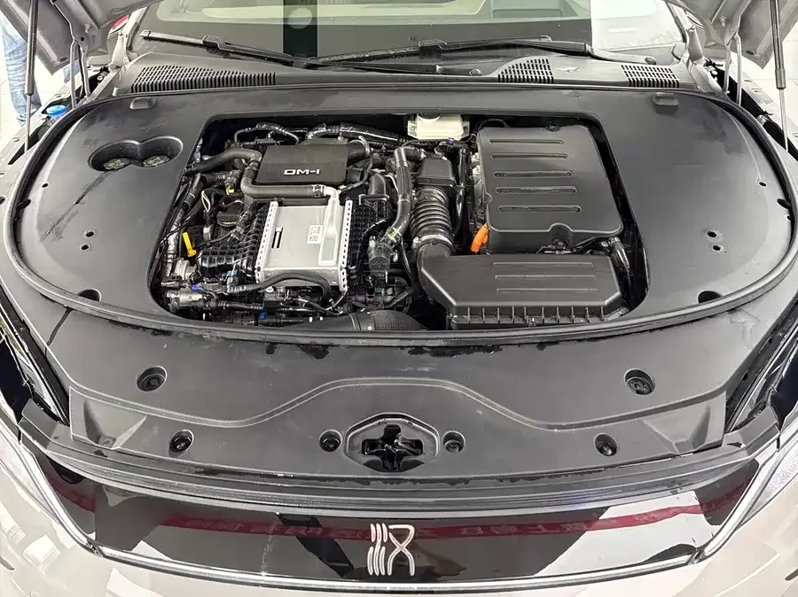 BYD Second-hand Han 2025 DM-i 125KM LiDAR Intelligent Driving Model 2025 — миниатюра 4