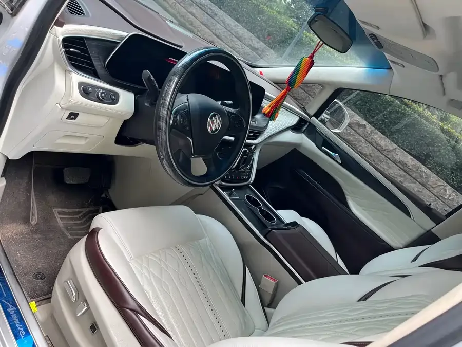 Buick GL8 2022 ES Lu Zun 653T Comfort Edition 2022 — миниатюра 4