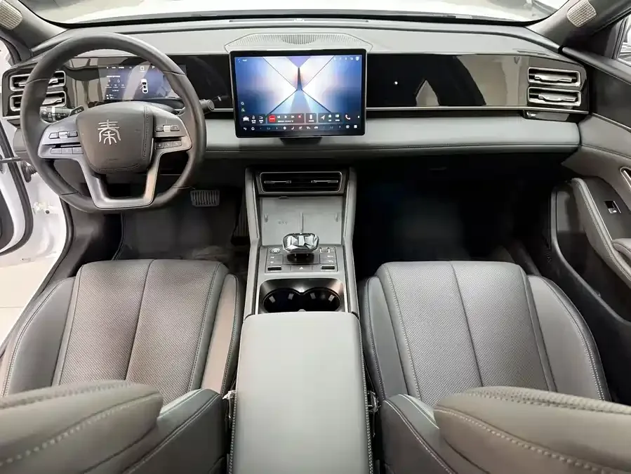 BYD Qin L Qin L 2025 DM-i Intelligent Driving Edition 120KM Beyond Edition 2025 — миниатюра 4