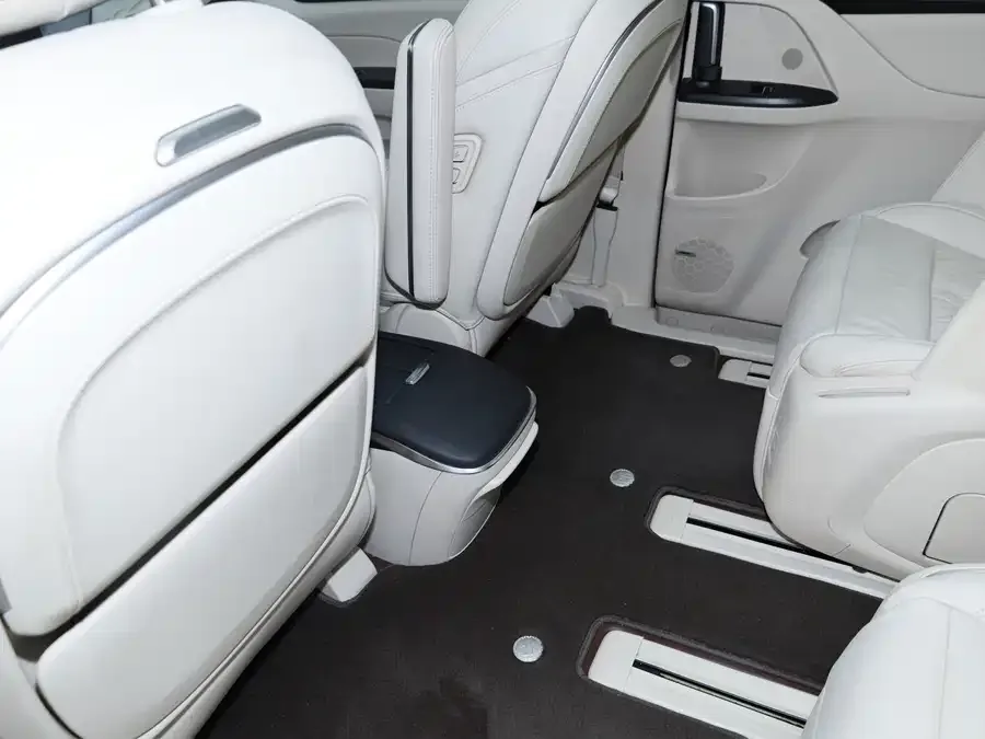 Buick GL8 2022 Avenir Six-seat Xianli Edition 2022 — миниатюра 5