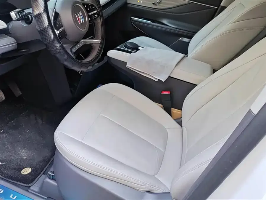Buick GL8 2025 Lu Zun Zhixiang Edition 2024 — миниатюра 3
