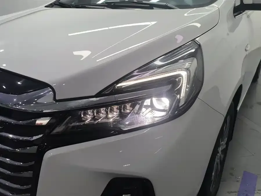 Buick GL8 2023 facelift land business class luxury model 2024 — миниатюра 5
