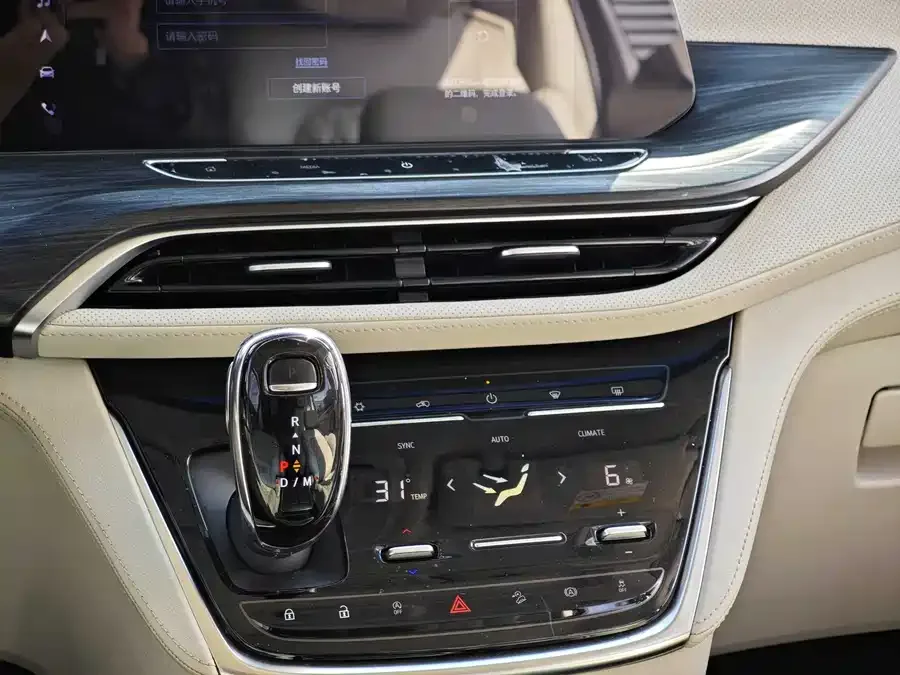 Buick GL8 2021 ES Lu Zun 653T Comfort Edition 2022 — миниатюра 3
