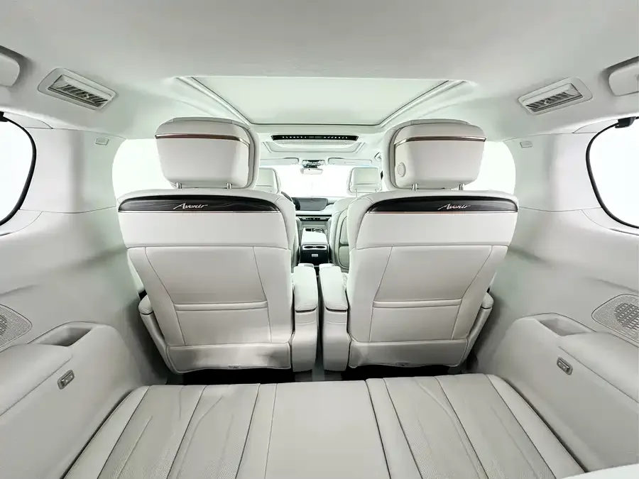 Buick GL8 New Energy 2024 Lu Zun Luxury Edition 7 Seats 2025 — миниатюра 5