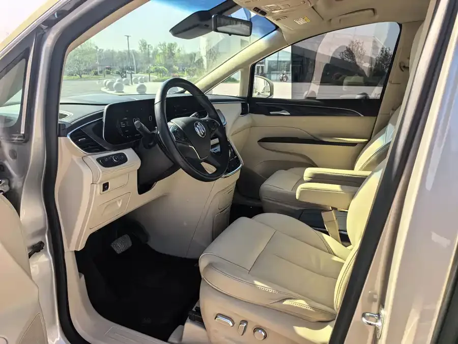 Buick GL8 2023 ES Lu Zun Premium Edition 2023 — миниатюра 5