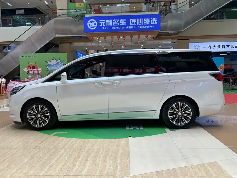 Buick GL8 2022 ES Lu Zun 653T flagship model 2022 — миниатюра 2