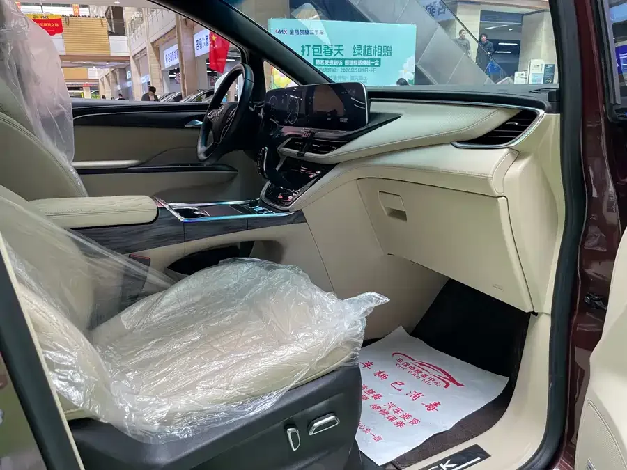 Buick GL8 2022 ES Lu Zun 653T flagship model 2022 — миниатюра 3