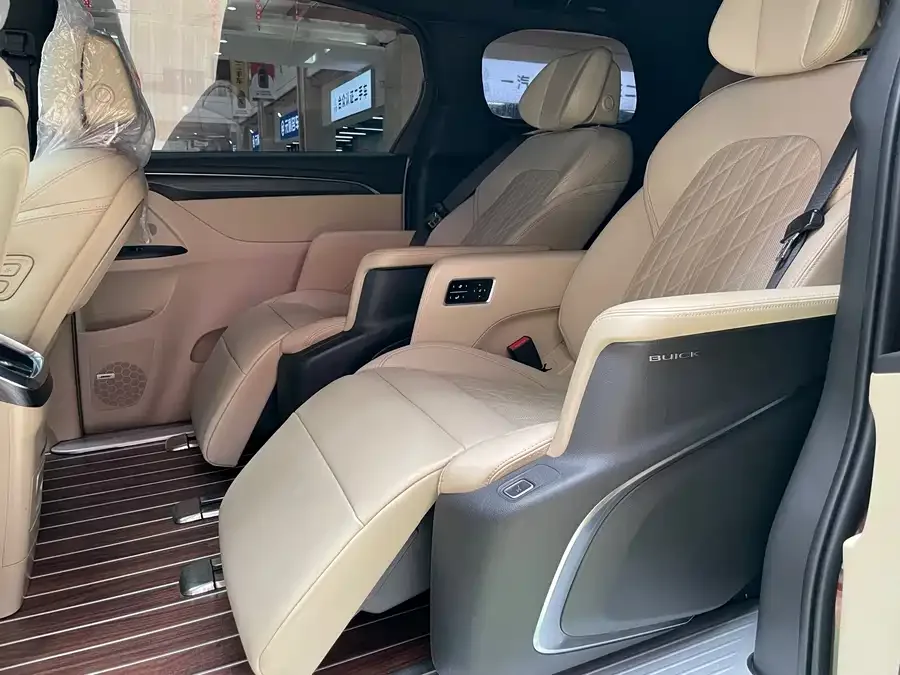 Buick GL8 2022 ES Lu Zun 653T flagship model 2022 — миниатюра 4