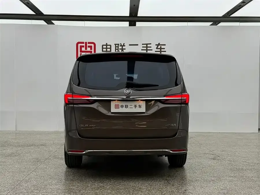Buick GL8 2023 Land Business Class Comfort Edition 2022 — миниатюра 3