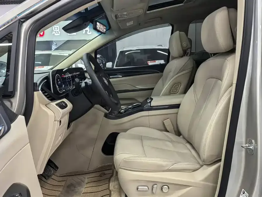 Buick GL8 2022 ES Lu Zun 653T Exclusive model 2022 — миниатюра 4