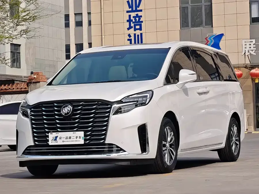 Buick GL8 2023 ES Lu Zun Premium Edition 2022 — фото 1, купить с доставкой в Москву