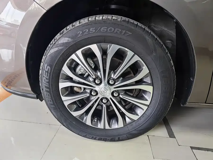 Buick GL8 2022 Land Business Class 652T Luxury Edition 2022 — миниатюра 5