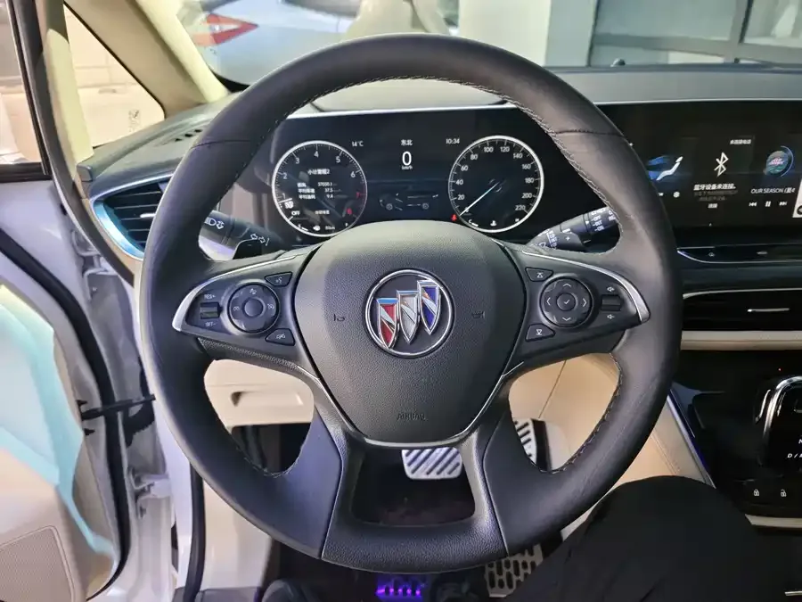 Buick GL8 2022 ES Lu Zun 653T Exclusive model 2022 — миниатюра 3