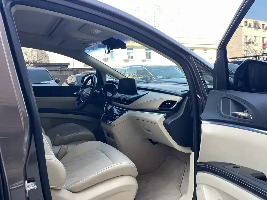 Buick GL8 2023 Land Business Class 652T Luxury Edition 2023 — миниатюра 4