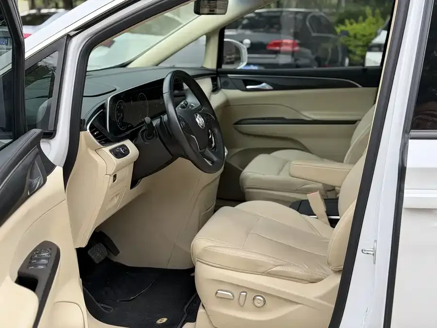Buick GL8 2023 ES Lu Zun Premium Edition 2023 — миниатюра 4